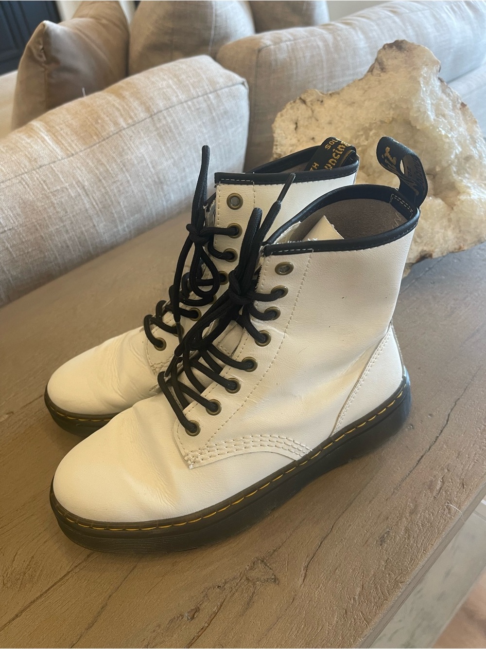 Dr. Doc Martens Zavala Women's Smooth Leather Lace Up Boots White Size 6M